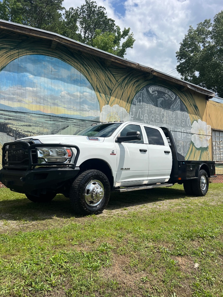 2021 RAM 3500 Tradesman 4X4 Crew Cab LWB's photo